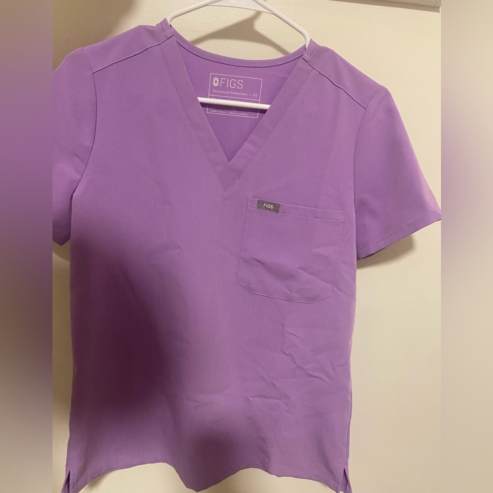 Women’s Figs Xs Lilac Dawn Catarina Top